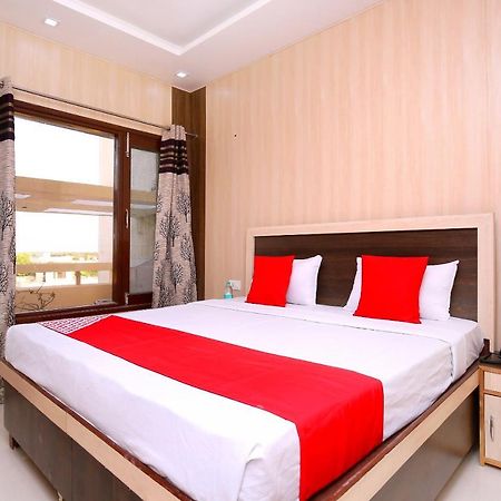 Oyo Flagship Armaan Resort Shahpur  Ngoại thất bức ảnh