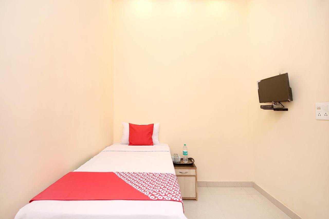 Oyo Flagship Armaan Resort Shahpur  Ngoại thất bức ảnh