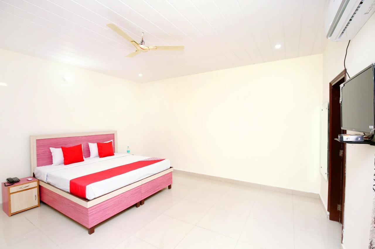 Oyo Flagship Armaan Resort Shahpur  Ngoại thất bức ảnh