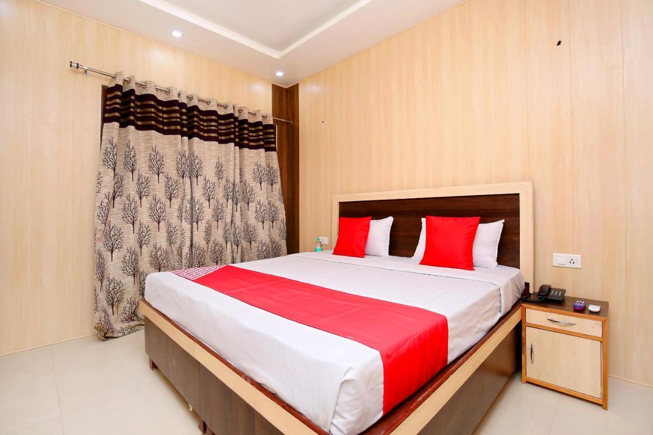 Oyo Flagship Armaan Resort Shahpur  Ngoại thất bức ảnh